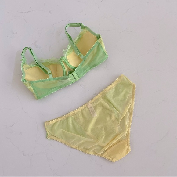 Victoria's Secret Lightly Lined Balconet Bra & Panty Set, 34D - Picture 2 of 7